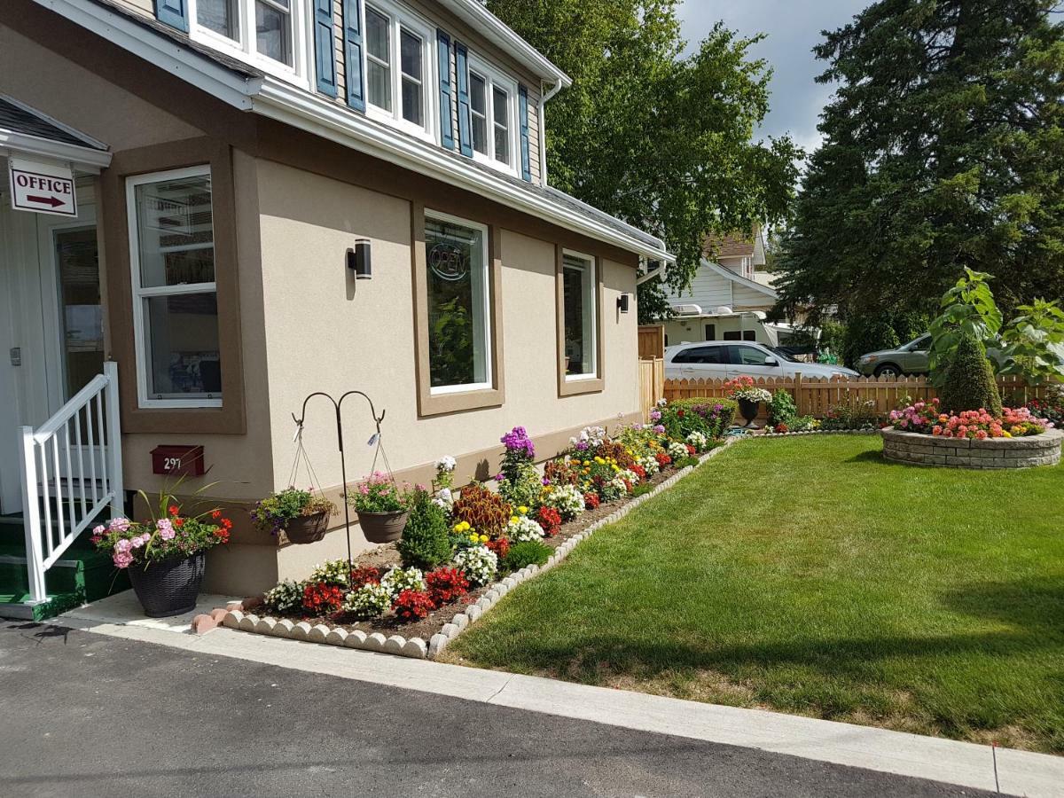 Greater Napanee Fox Motor Inn מראה חיצוני תמונה